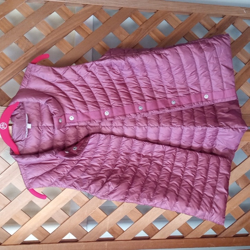 Athleta  medium puffer vest in dusty rose